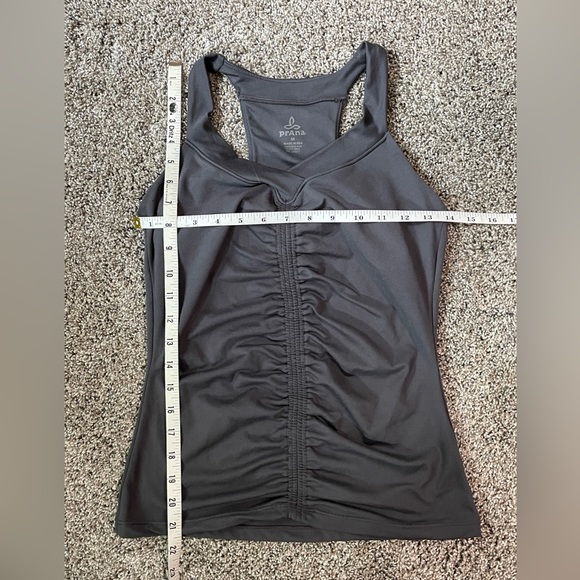 Shirred v-neck fitted tank top with T-back with built in bra-yoga, gym, lounge - Picture 3 of 8